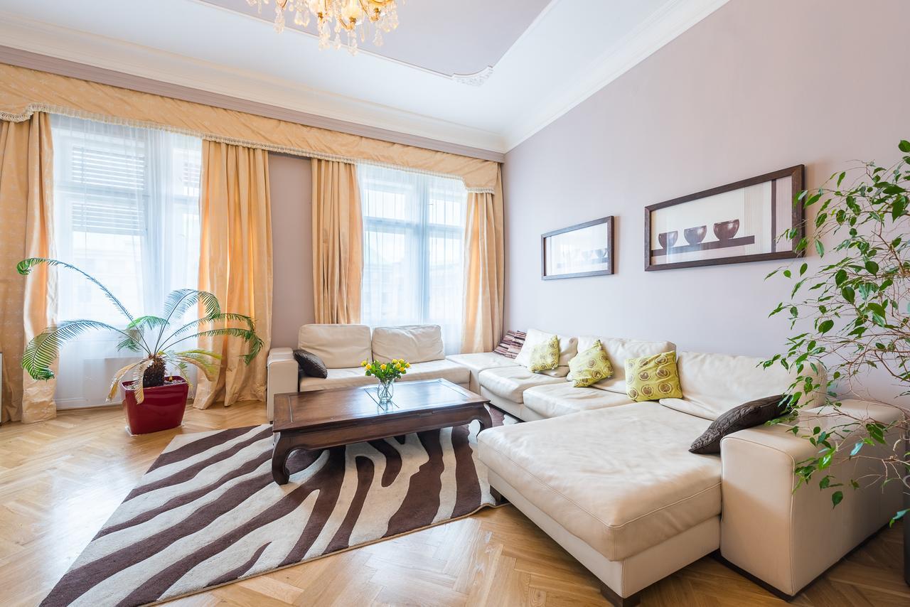Wenceslas Square Apartment Prague Exterior photo